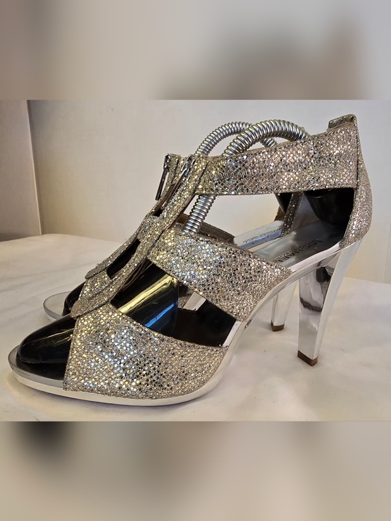 Michael Kors Shoes - *NEW Michael Kors Silver Glitter T-Strap Heels 6 1/2